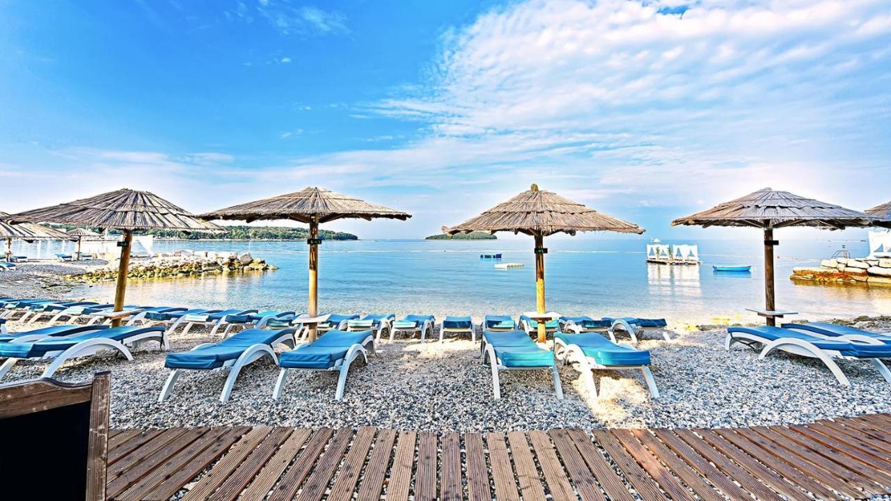 Apartments Mediteraneo Vrsar Eksteriør bilde